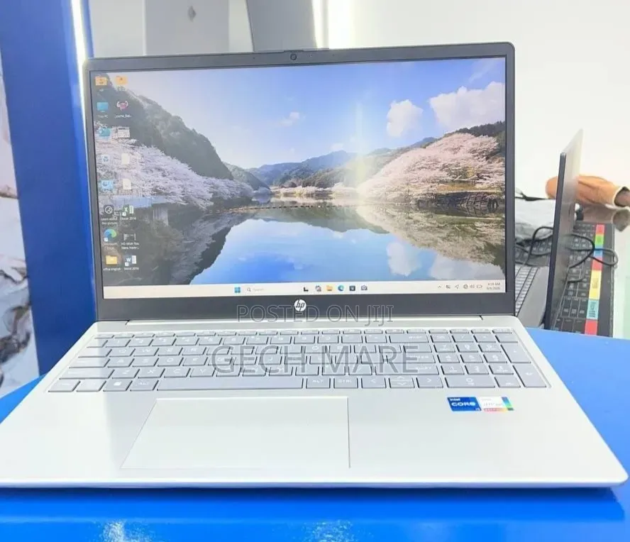 New Laptop HP Stream Notebook 16GB Intel Core i5 SSD 1T
