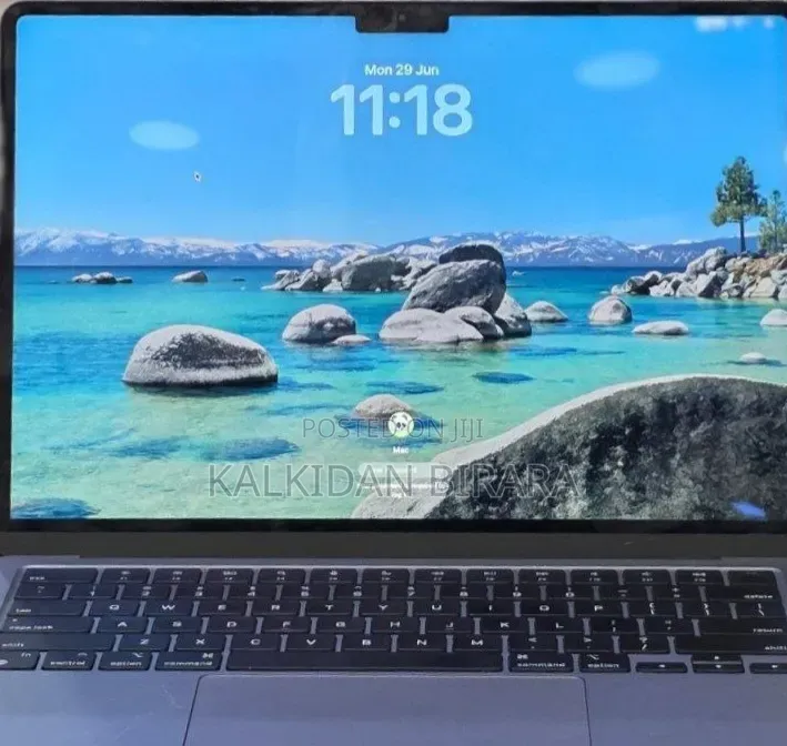New Laptop Apple MacBook Air 2023 M2 8GB Apple M2 SSD 256GB