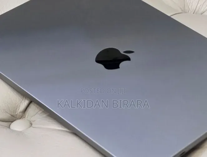 New Laptop Apple MacBook Air 2023 M2 8GB Apple M2 SSD 256GB