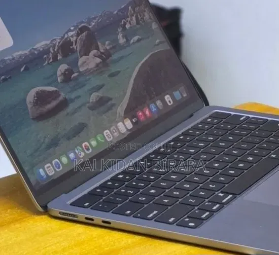 New Laptop Apple MacBook Air 2023 M2 8GB Apple M2 SSD 256GB