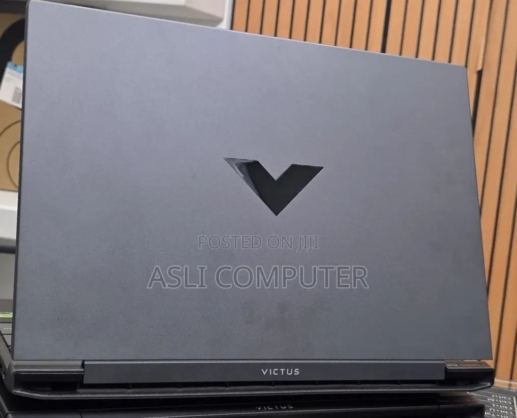 New Laptop HP Victus 15 8GB AMD Ryzen 5 SSD 512GB