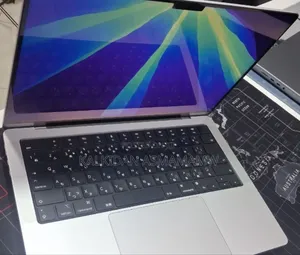 New Laptop Apple MacBook Pro 2024 M4 16GB Apple M4 SSD 512GB