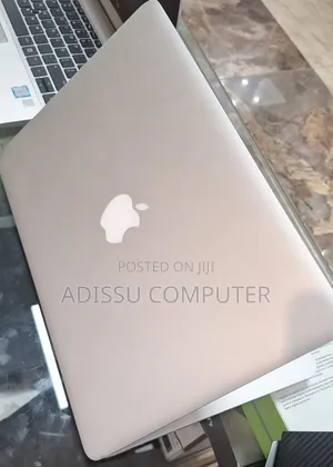 New Laptop Apple MacBook Pro 2015 16GB Intel Core i5 SSD 256GB