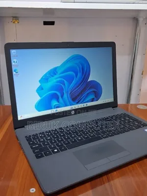 New Laptop HP Stream Notebook 8GB Intel Core i7 SSD 1T