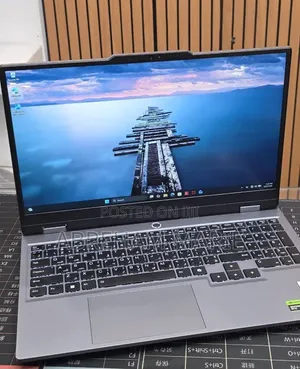 New Laptop Lenovo LOQ 15AHP10 8GB Intel Core i5 SSD 512GB