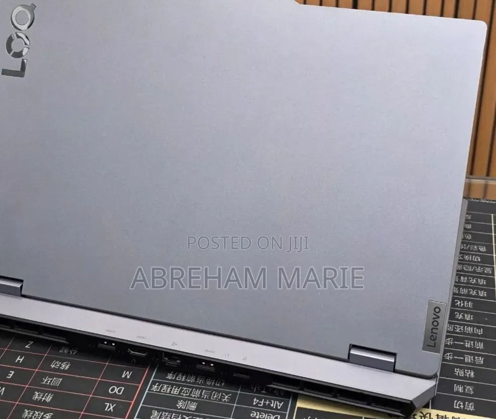 New Laptop Lenovo LOQ 15AHP10 8GB Intel Core i5 SSD 512GB