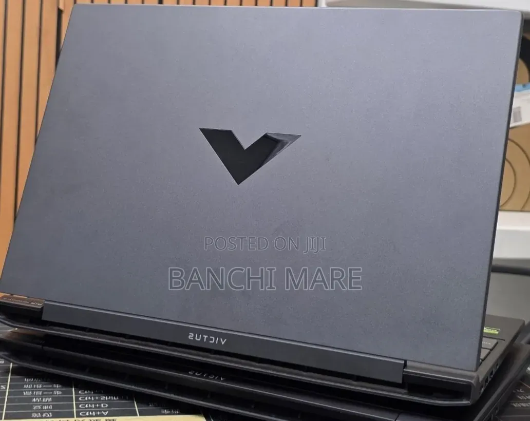 New Laptop HP Victus 16 8GB AMD Ryzen 7 SSD 512GB