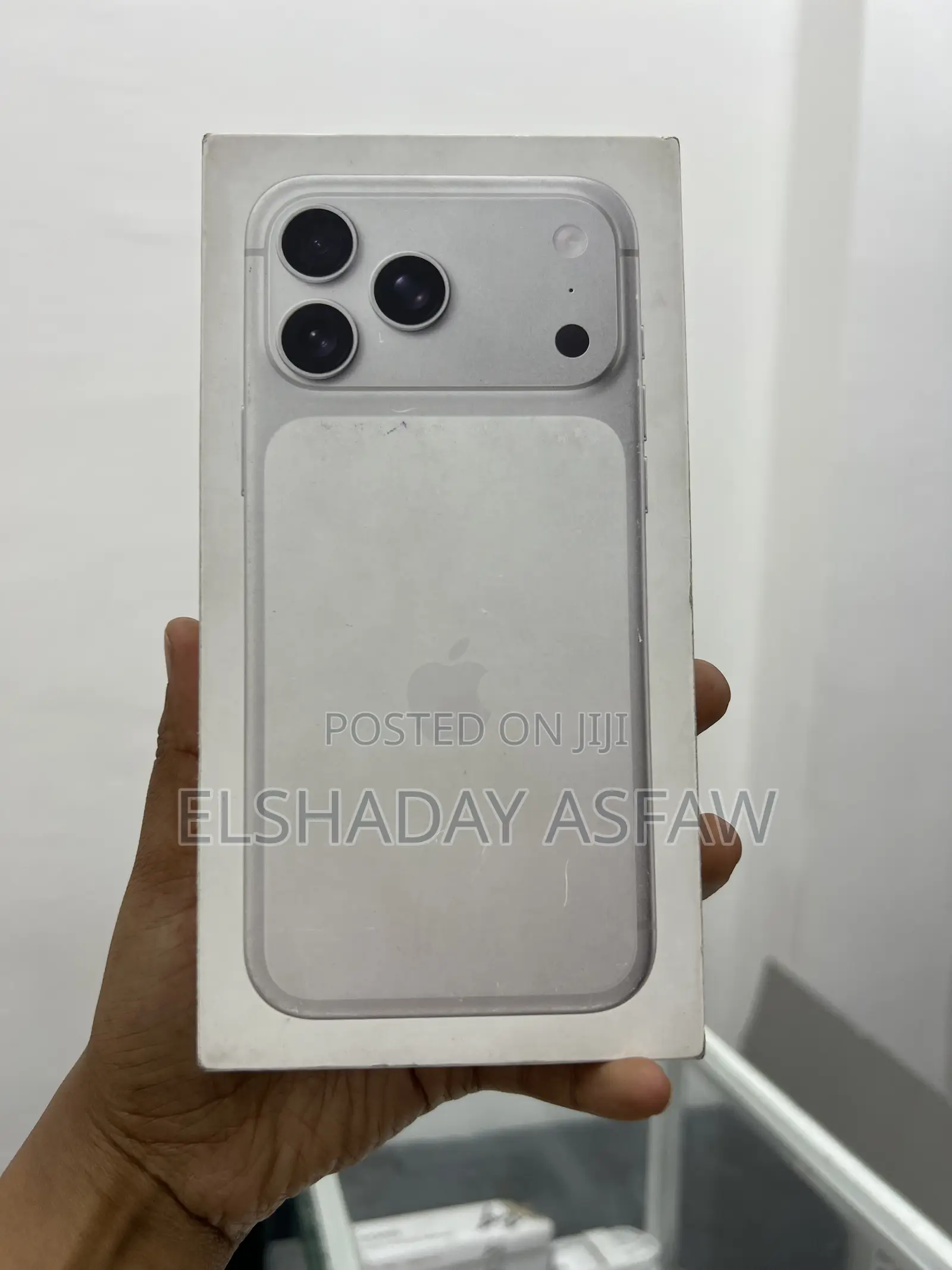 New Apple iPhone 17 Pro Max 256 GB White