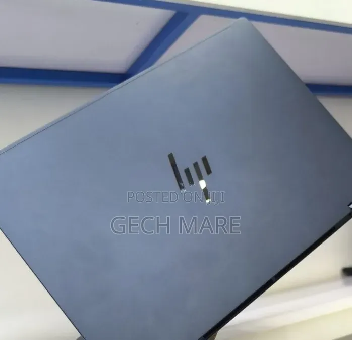 New Laptop HP OmniBook 5 14" 16GB Intel Core Ultra 7 SSD 1T