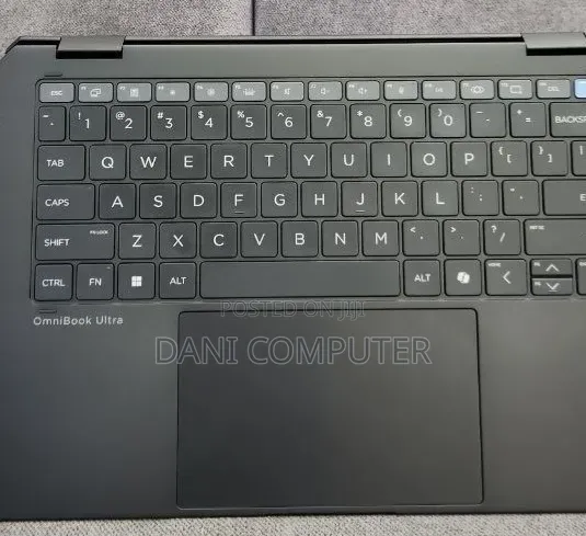 New Laptop HP OmniBook 7 14" 16GB Intel Core Ultra 7 SSD 1T