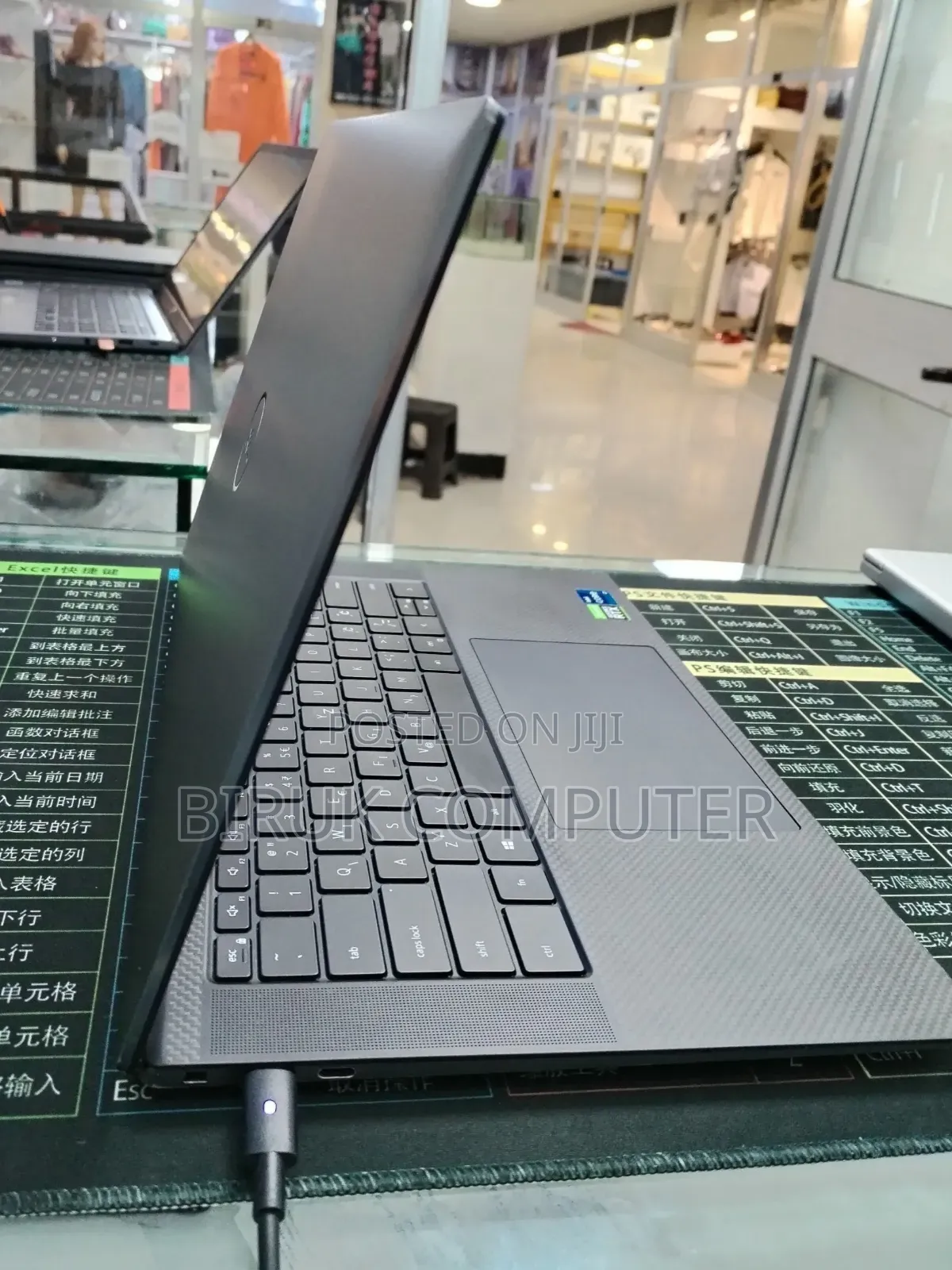 New Laptop Dell Precision 5560 16GB Intel Core i7 SSD 512GB