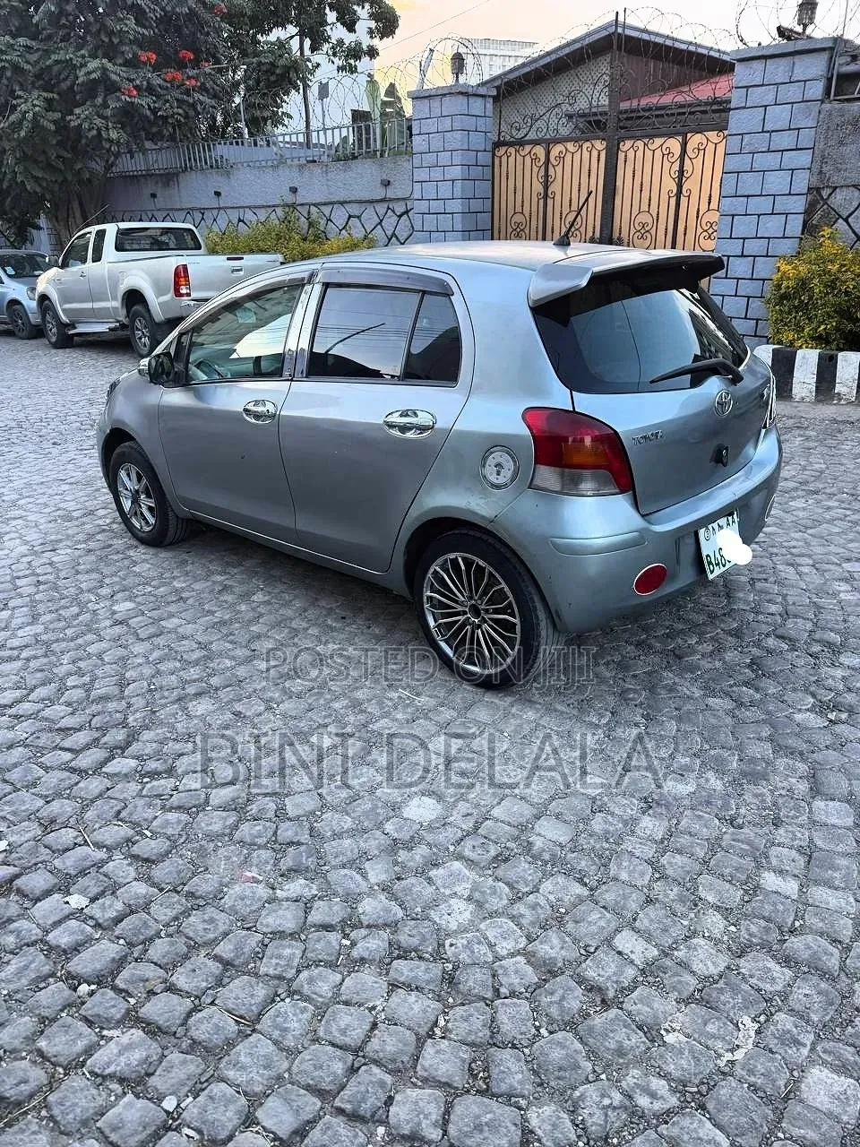 Toyota Yaris Base Hatchback 3dr 2010 Silver