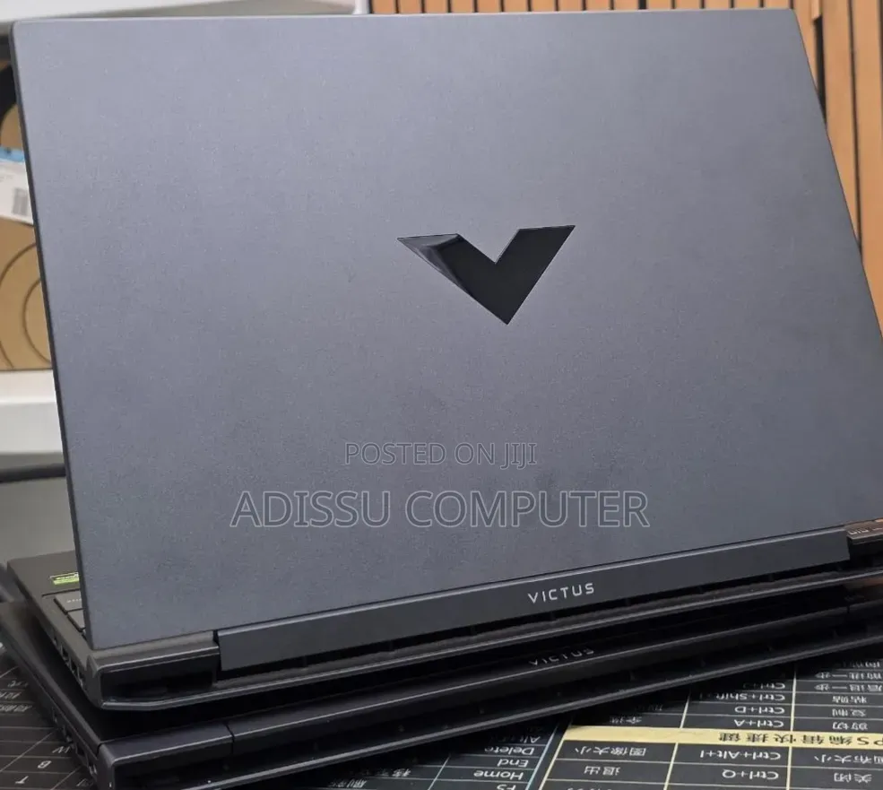 New Laptop HP Victus 16 8GB AMD Ryzen 7 SSD 512GB