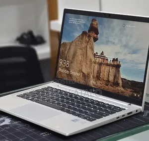 New Laptop HP EliteBook 830 G8 16GB Intel Core i7 SSD 512GB