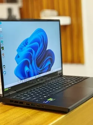 New Laptop Acer Predator Helios 300 16GB Intel Core i9 SSD 1T