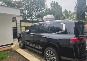 New Toyota Land Cruiser 2025 Teal