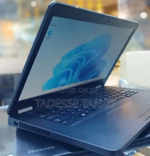 New Laptop Dell Latitude 14 E5470 4GB Intel Core i3 HDD 500GB