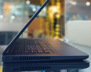 New Laptop Dell Latitude 14 E5470 4GB Intel Core i3 HDD 500GB