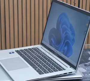 New Laptop HP EliteBook 840 G9 16GB Intel Core i7 SSD 512GB