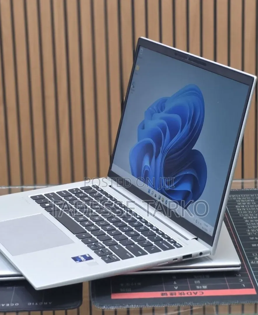 New Laptop HP EliteBook 840 G9 16GB Intel Core i7 SSD 512GB
