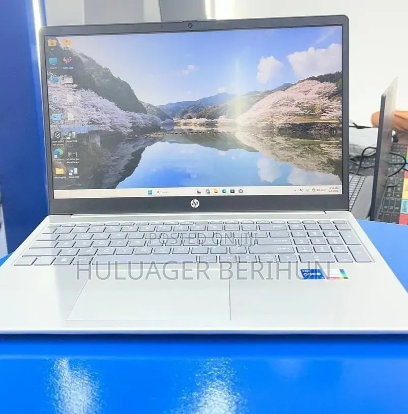 New Laptop HP Stream Notebook 16GB Intel Core i5 SSD 512GB