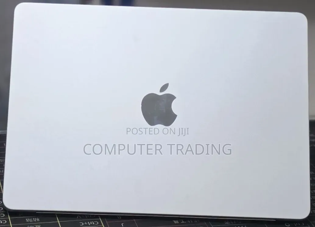 New Laptop Apple MacBook Air 2025 M4 16GB Intel Core i7 SSD 512GB
