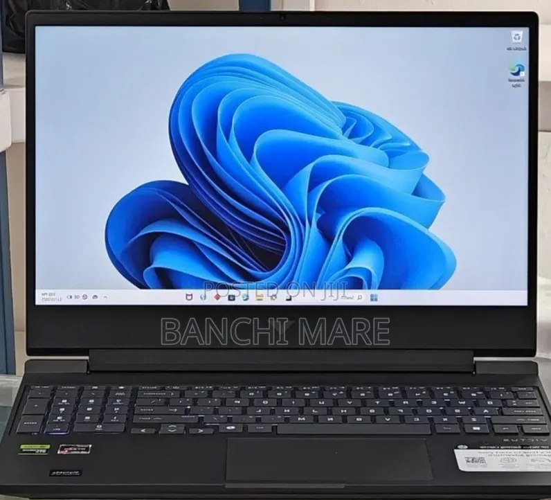 New Laptop HP Victus 15 16GB AMD Ryzen 7 SSD 512GB