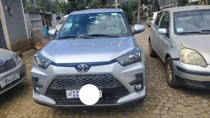 Toyota Raize 2023 Silver