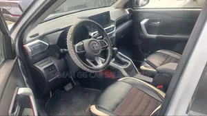 Toyota Raize 2023 Silver