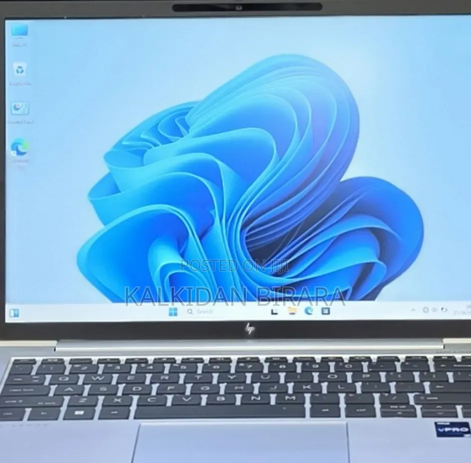 New Laptop HP EliteBook 830 G9 16GB Intel Core i7 SSD 512GB