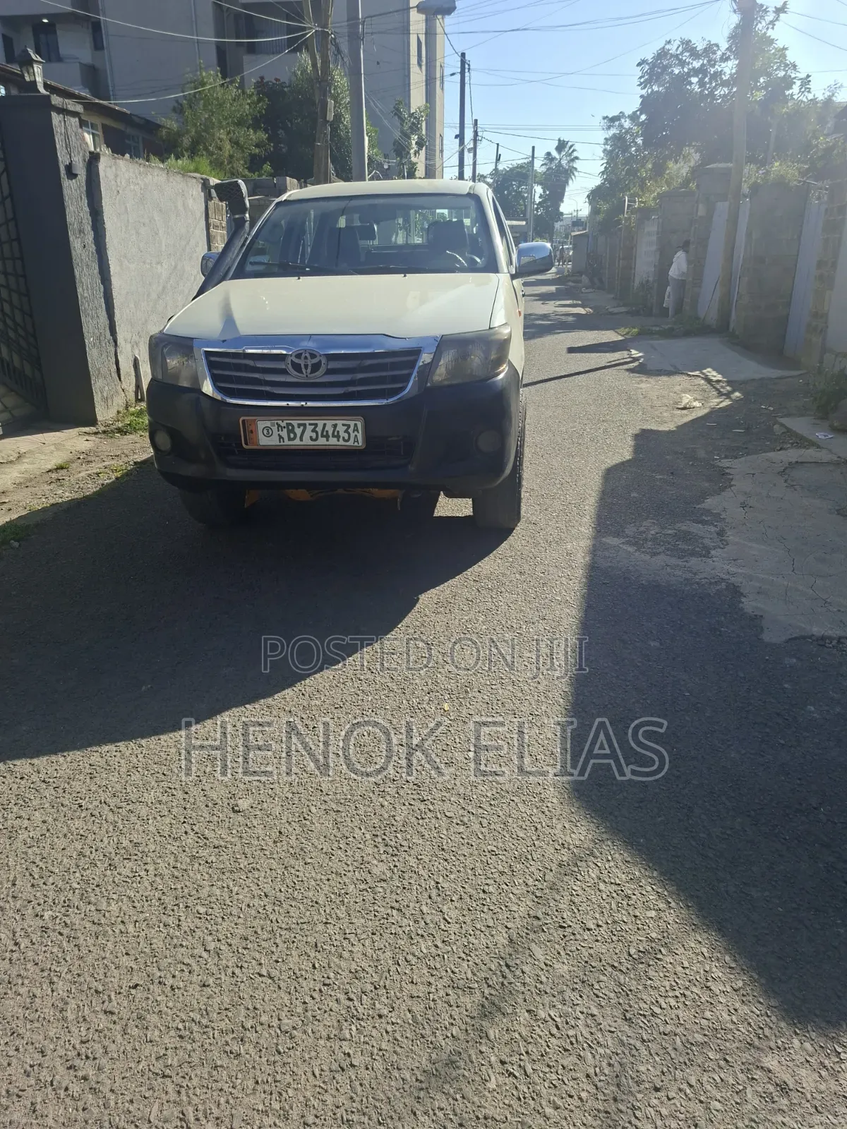 Toyota Hilux SR 4x4 2015 White