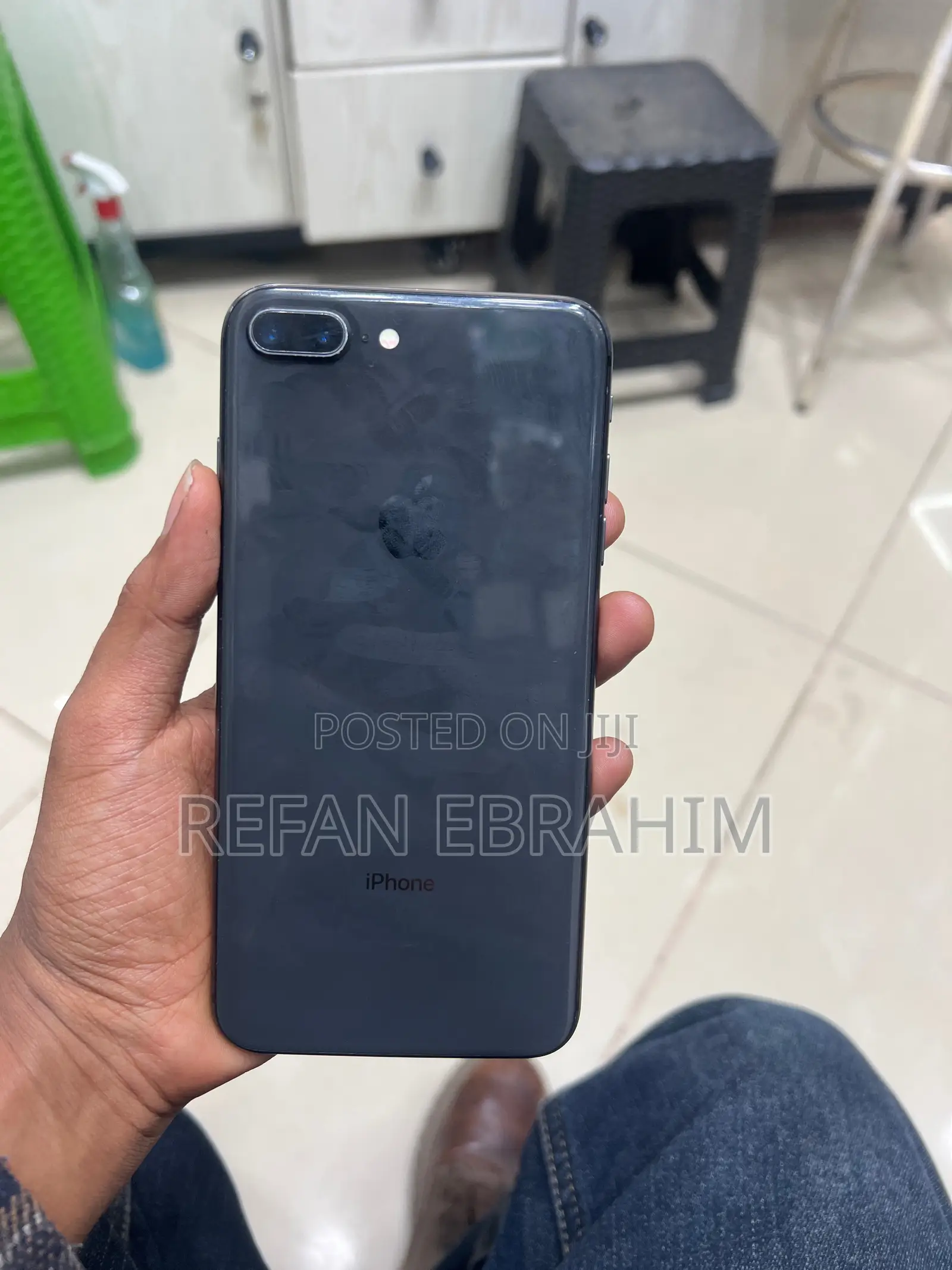 Apple iPhone 8 Plus 64 GB Black