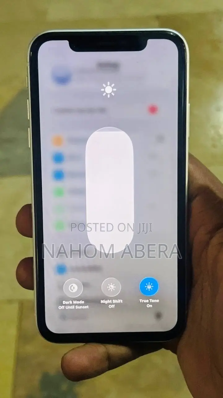Apple iPhone 11 64 GB White