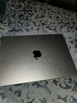 New Laptop Apple MacBook Pro 2023 M3 8GB Apple M3 SSD 512GB