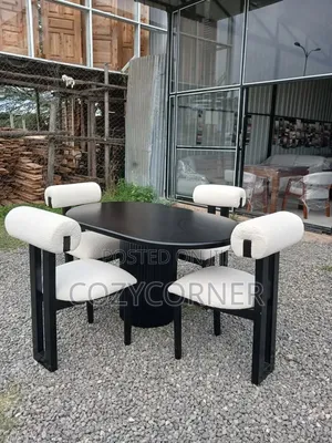 Order 4 Seater Dining Table With New Perspective. የመመገቢያ ጠረጴዛ