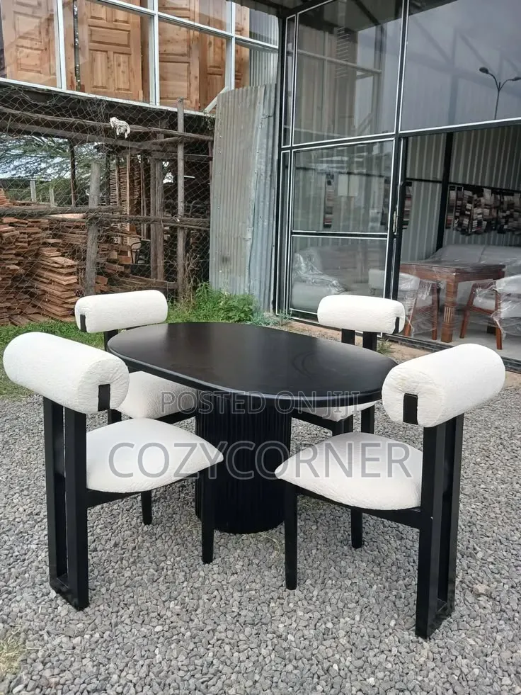 Order 4 Seater Dining Table With New Perspective. የመመገቢያ ጠረጴዛ