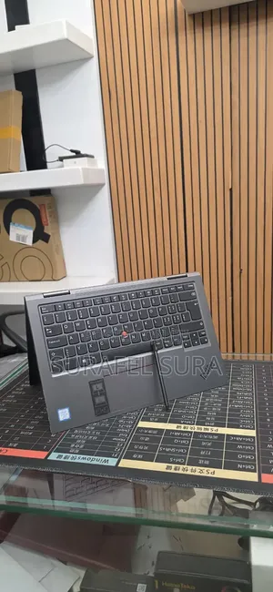 New Laptop Lenovo ThinkPad X1 Yoga Gen 8 16GB Intel Core i7 SSD 512GB