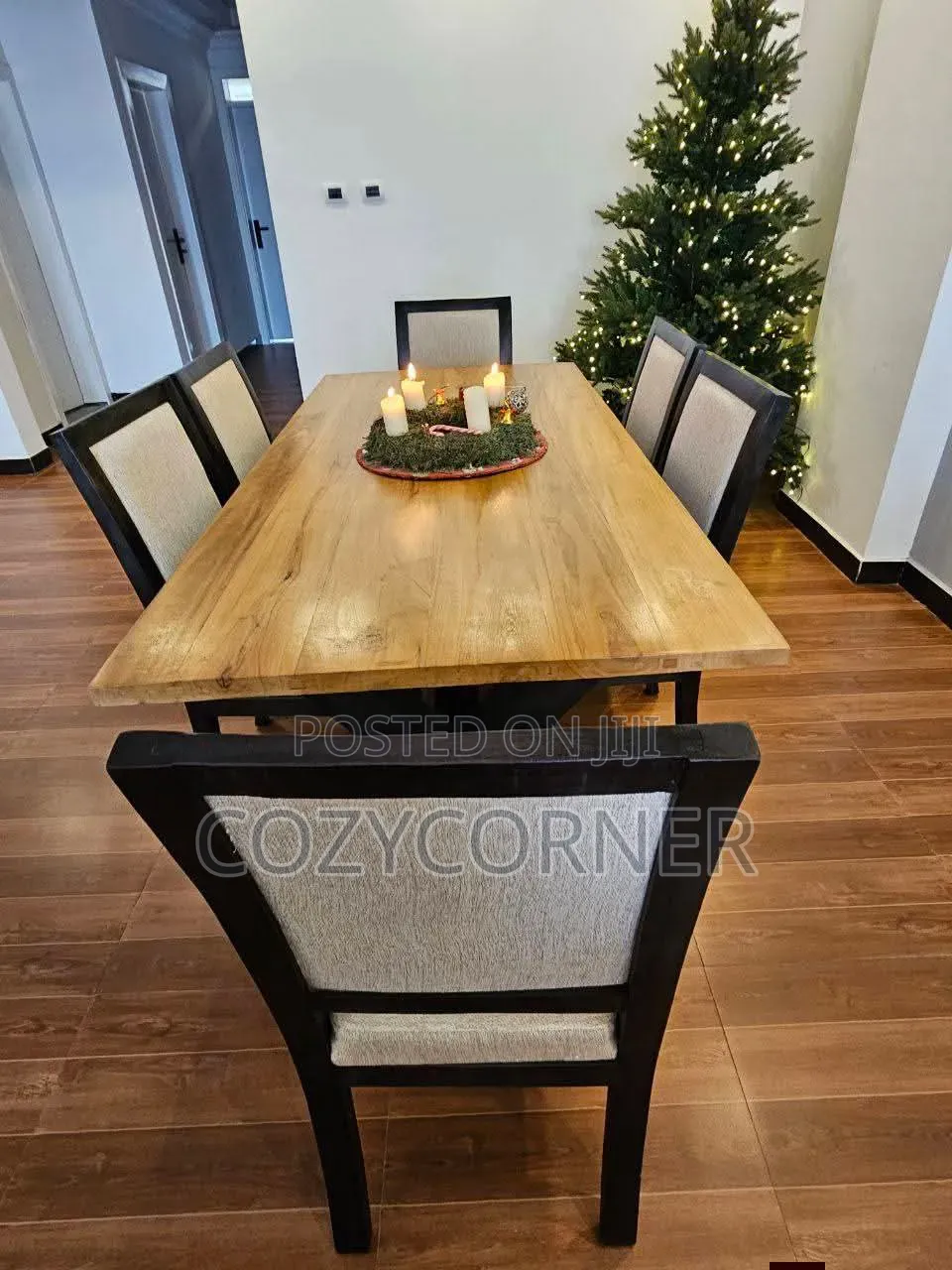 Order 6 Seaters Wooden Dining Set With Gorgeous Setup. የመመገቢያ ጠረጴዛ