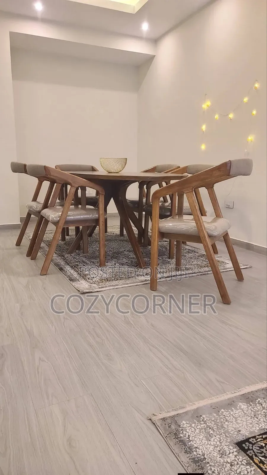 Order Architectural 6 Seaters Dining Set. የመመገቢያ ጠረጴዛ