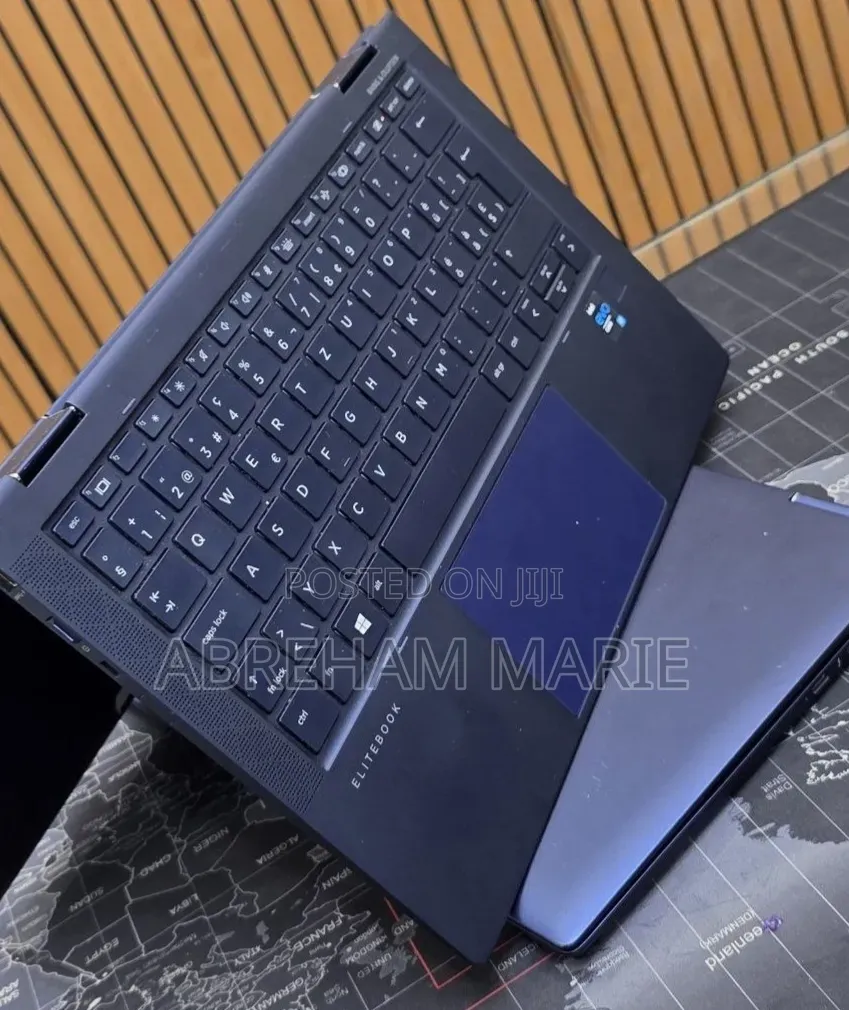 New Laptop HP Dragonfly G2 16GB Intel Core i7 SSD 512GB