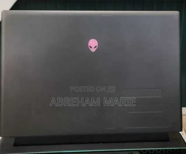 New Laptop Alienware M16 r1 16GB AMD Ryzen 9 SSD 1T