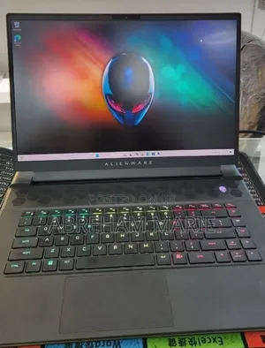 New Laptop Alienware M16 r1 16GB AMD Ryzen 9 SSD 1T