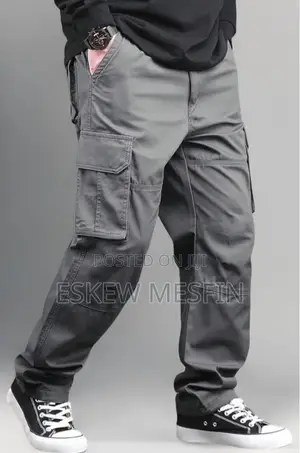 Men’s Classic & Cargo Jeans