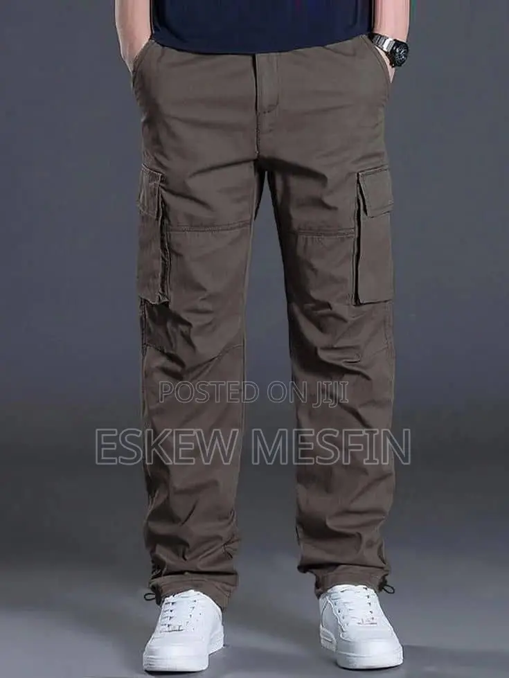 Men’s Classic & Cargo Jeans