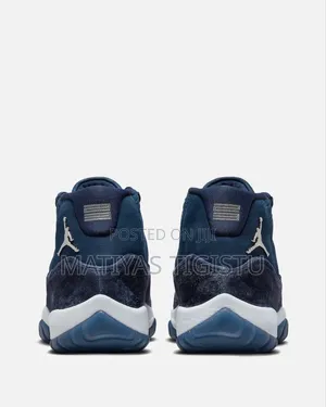 Jordan 11 High Top Sneakers
