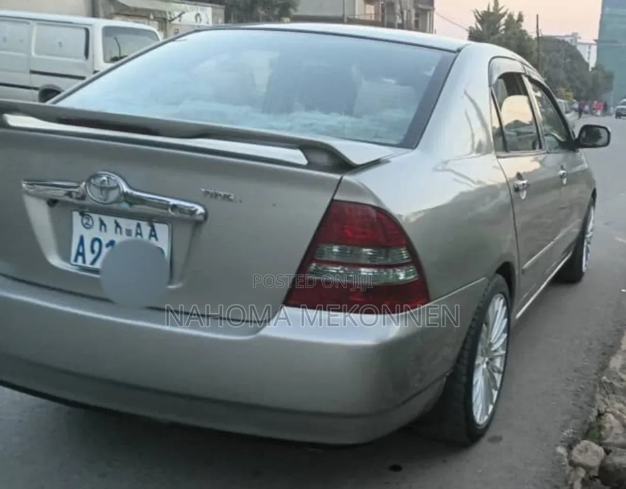 Toyota Corolla 2003 Gold