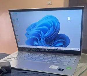 New Laptop Microsoft Surface Book 3 16GB Intel Core i7 SSD 256GB
