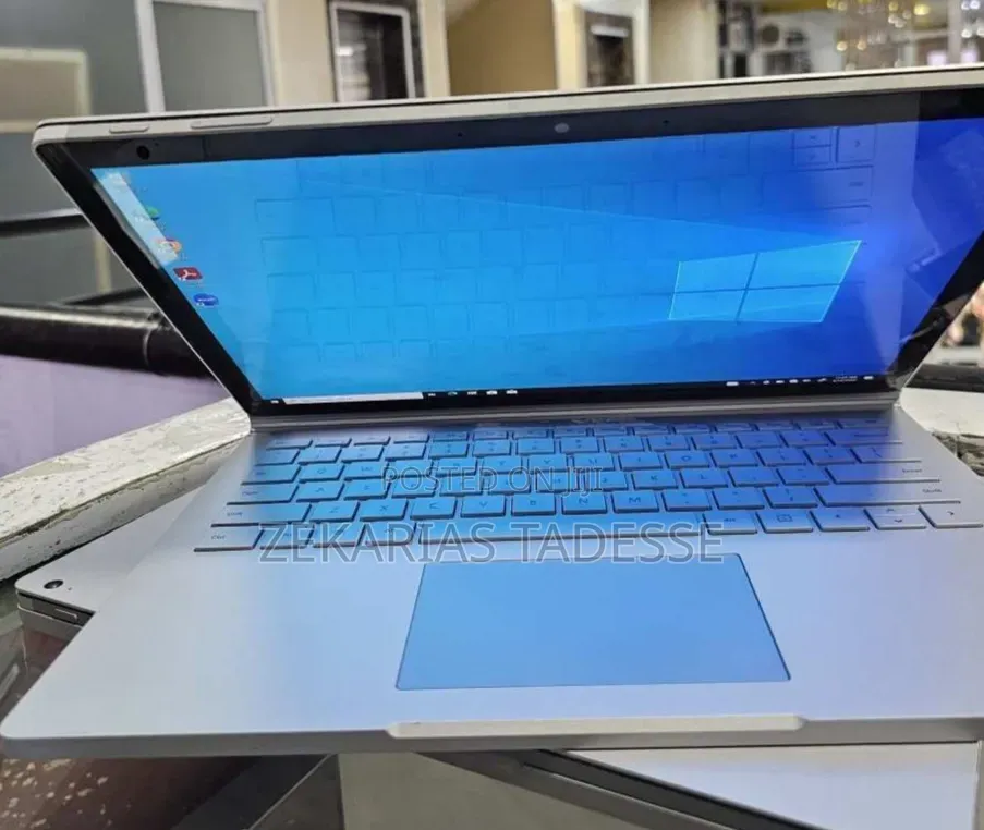 New Laptop Microsoft Surface Book 3 16GB Intel Core i7 SSD 256GB