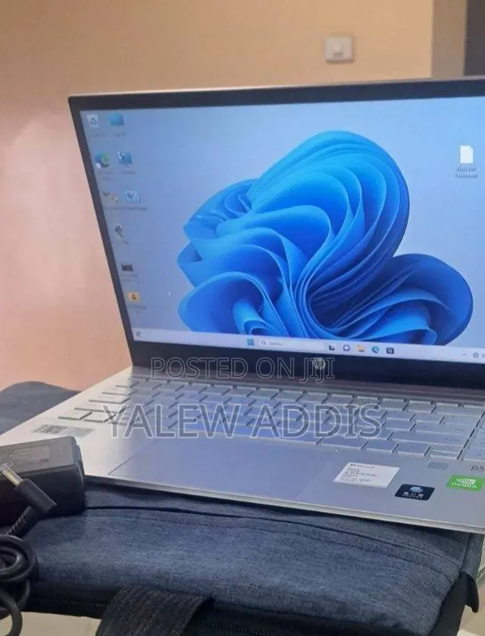 New Laptop Microsoft Surface Book 3 16GB Intel Core i7 SSD 512GB