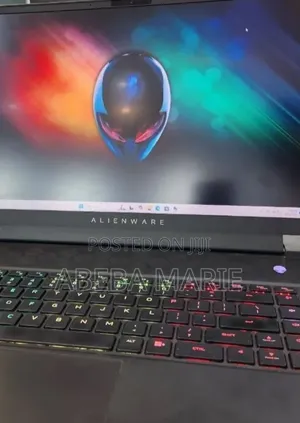 New Laptop Alienware M16 R1 16GB AMD Ryzen 9 SSD 1T